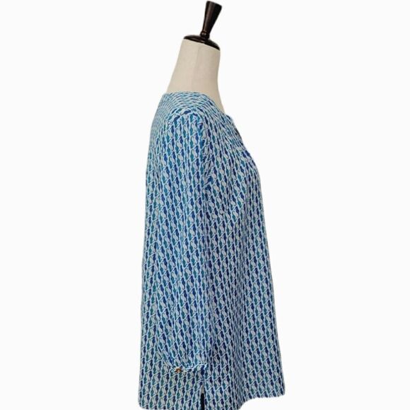 Talbots Blue & Teal Seahorse Print 3/4 Sleeve 1/2 Button Pleated Blouse Size M - Picture 2 of 7